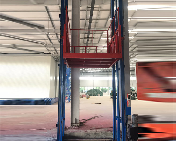 液压式升降货梯 液压式升降货梯